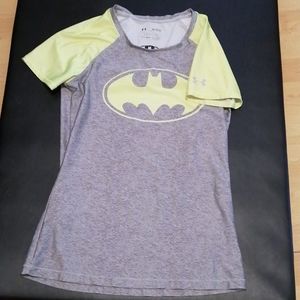 T. Shirts under armour